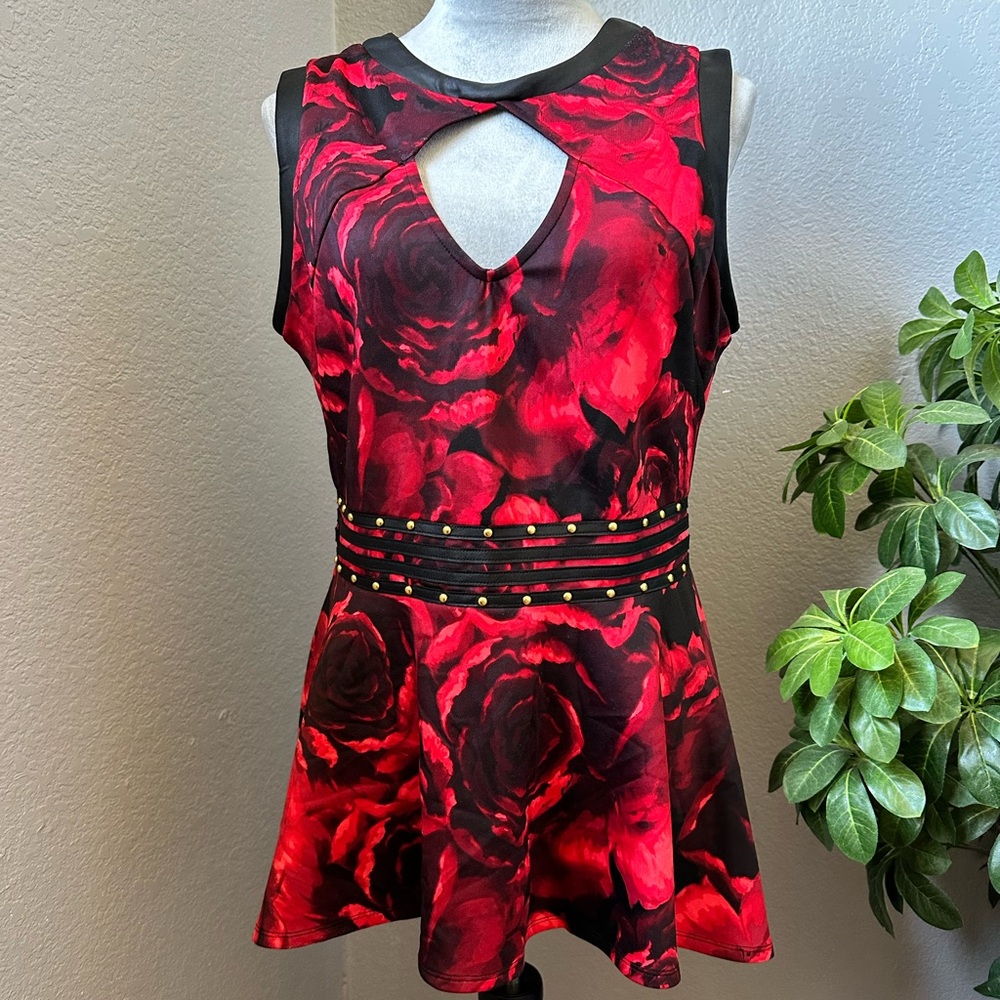 Bisou Bisou Red and Black Floral Blouse